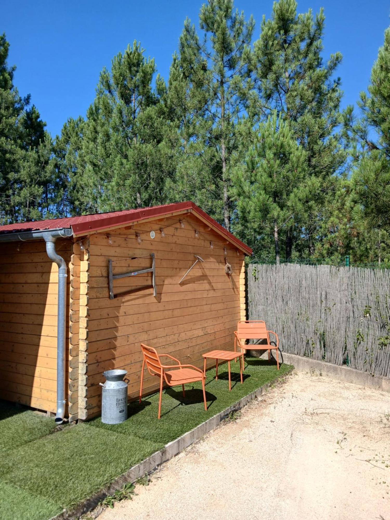 Chalet Charmant Avec Piscine Mercuer Buitenkant foto